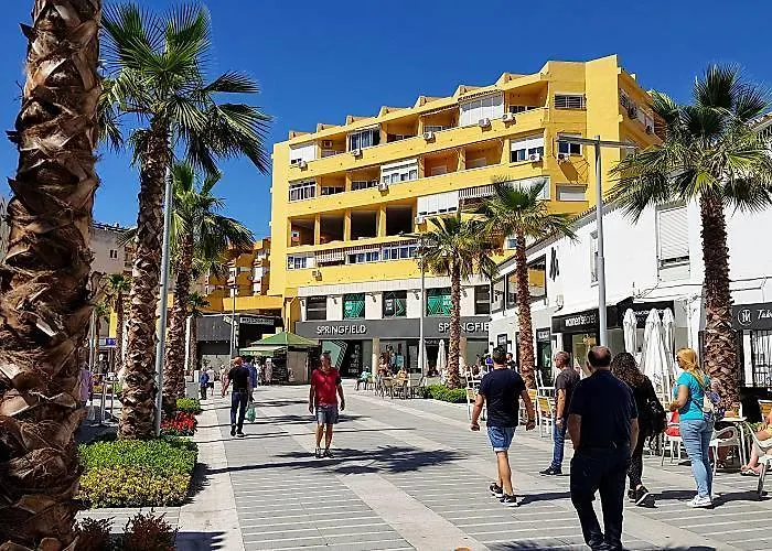 Piso Céntrico En * Torremolinos