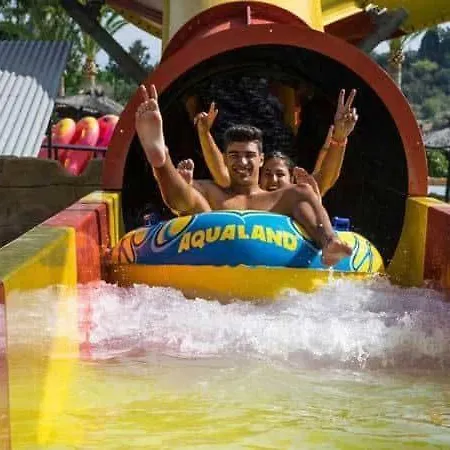 Piso Centrico En アパート *